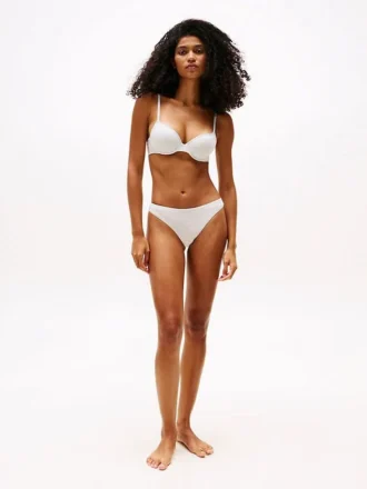 Braguitas tipo bikini con logo repetido