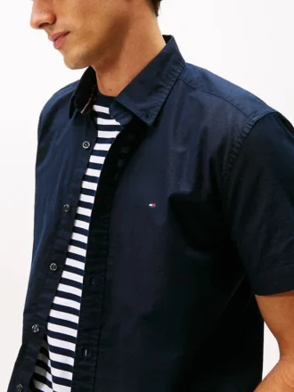 camisa oxford de pantalones cortos y corte regular 2 5 330x440 - Camisa Oxford de pantalones cortos y corte regular
