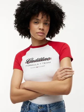 Camiseta Raglan Tommy x Cadillac F1® Team