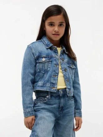 Chaqueta vaquera con estrella bordada para niña Chaqueta vaquera con estrella bordada para niña