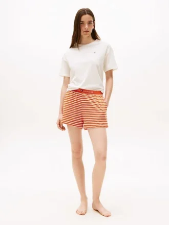 Conjunto de pijama con camiseta y pantalones cortos