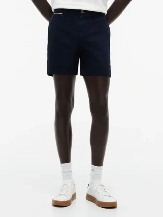 Corte regular. Pantalones cortos Tommy con cintura cómoda de 5″.