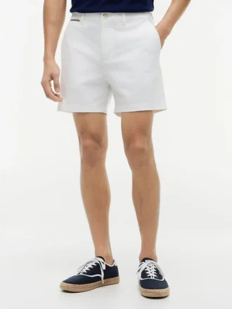 Corte regular. Pantalones cortos Tommy con cintura cómoda de 5″.