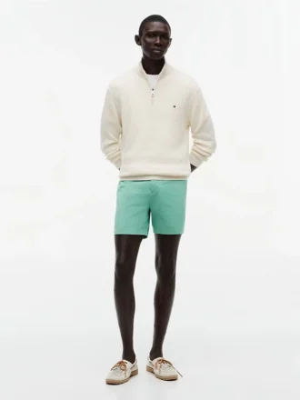 Corte regular. Pantalones cortos Tommy con cintura cómoda de 5″.