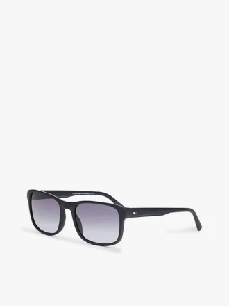 Gafas de sol clásicas con montura rectangular