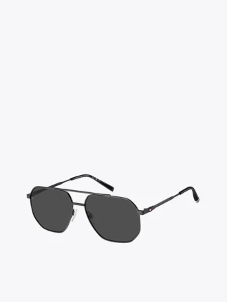 Gafas de sol con montura geométrica tipo navegante