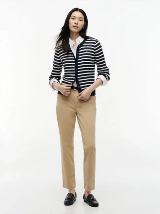 Pantalón chino de corte ajustado