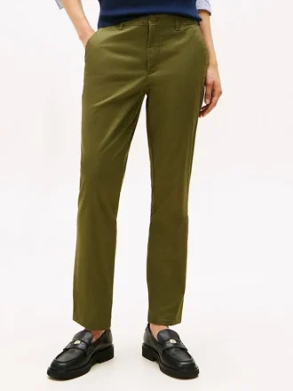 Pantalón chino de corte ajustado
