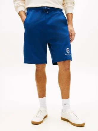 Pantalón corto de felpa con escudo monograma