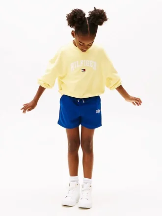 Pantalón corto de sudadera con logotipo bordado para niña