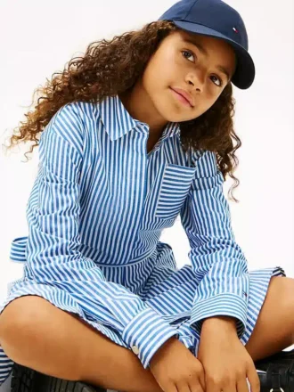Vestido camisero de popelín a rayas con volantes para niña